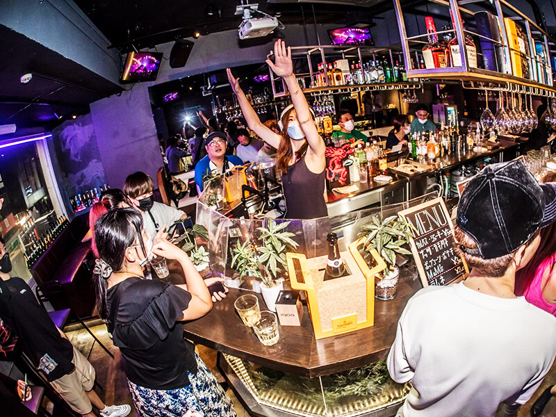 LITTS BAR ＆ GRILL SHIBUYA - バー リッツ 渋谷 | 東京 渋谷 宇田川町のラグジュアリーBAR